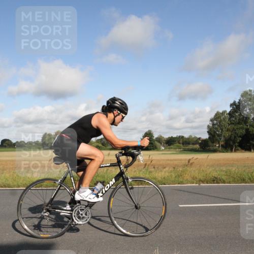 25.08.2024 - Elbe Triathlon Hamburg Fuchs,  Jonas http://msf.ph/oto/6832591 25.08.2024 09:43:59 Radfahren 270, 341, 251, 528 meine-sportfotos.de