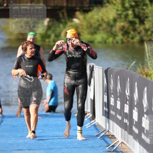 25.08.2024 - Elbe Triathlon Hamburg H.Heesch http://msf.ph/oto/6832592 25.08.2024 09:40:14 Schwimmen 477, 504, 518, 527 meine-sportfotos.de