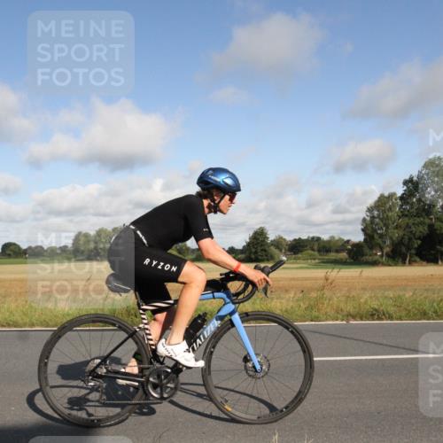 25.08.2024 - Elbe Triathlon Hamburg Fuchs,  Jonas http://msf.ph/oto/6832610 25.08.2024 09:44:11 Radfahren 200, 130, 381 meine-sportfotos.de