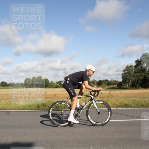 25.08.2024 - Elbe Triathlon Hamburg Fuchs,  Jonas http://msf.ph/oto/6832622 25.08.2024 09:44:24 Radfahren 249, 396, 242, 231, 384, 290 meine-sportfotos.de
