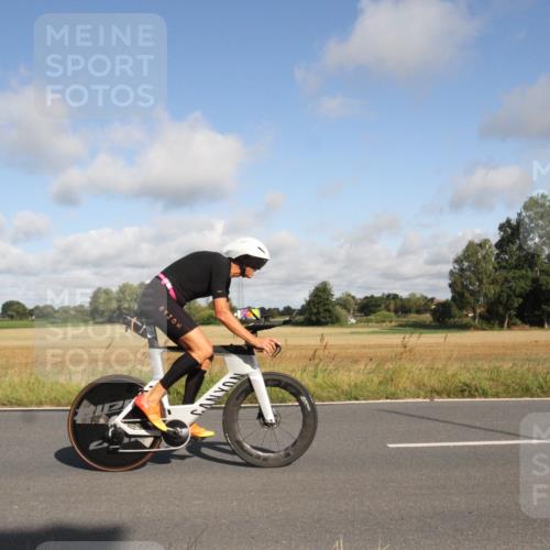 25.08.2024 - Elbe Triathlon Hamburg Fuchs,  Jonas http://msf.ph/oto/6832626 25.08.2024 09:44:25 Radfahren 249, 396, 242, 231, 384, 290 meine-sportfotos.de