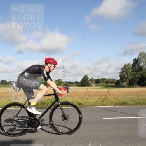 25.08.2024 - Elbe Triathlon Hamburg Fuchs,  Jonas http://msf.ph/oto/6832638 25.08.2024 09:44:30 Radfahren 249, 396, 242, 231, 384, 290, 276, 257 meine-sportfotos.de