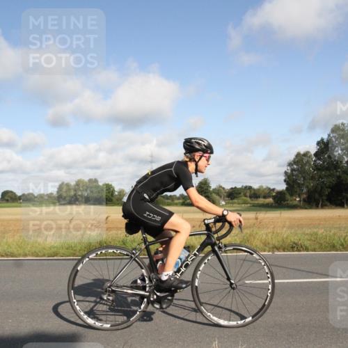 25.08.2024 - Elbe Triathlon Hamburg Fuchs,  Jonas http://msf.ph/oto/6832654 25.08.2024 09:44:39 Radfahren 516 meine-sportfotos.de