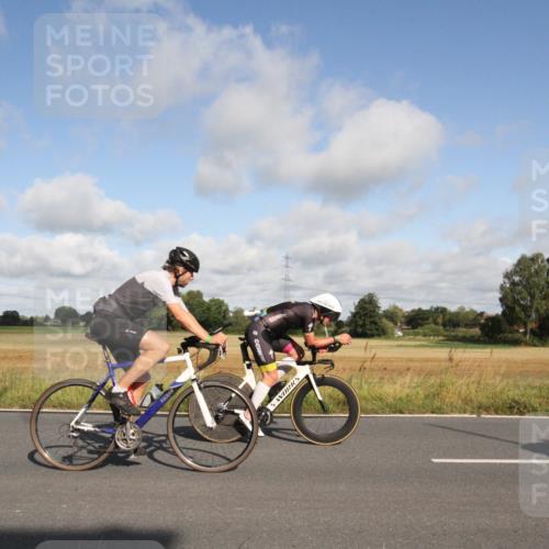 25.08.2024 - Elbe Triathlon Hamburg Fuchs,  Jonas http://msf.ph/oto/6832722 25.08.2024 09:45:13 Radfahren 438, 152, 469, 550, 274, 551, 254, 385, 407 meine-sportfotos.de