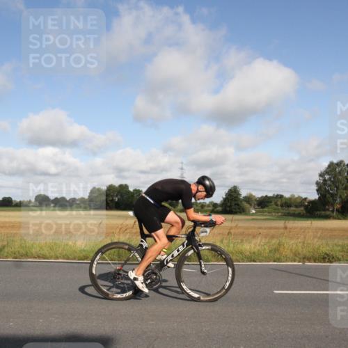 25.08.2024 - Elbe Triathlon Hamburg Fuchs,  Jonas http://msf.ph/oto/6832737 25.08.2024 09:45:20 Radfahren 385, 407, 345, 475, 305, 495, 355, 401, 131 meine-sportfotos.de