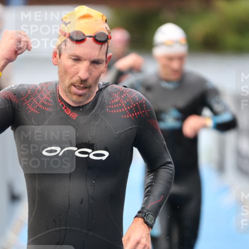 25.08.2024 - Elbe Triathlon Hamburg H.Heesch http://msf.ph/oto/6832748 25.08.2024 08:31:57 Schwimmen 34, 39, 40, 71, 75, 81, 89, 92, 100 meine-sportfotos.de