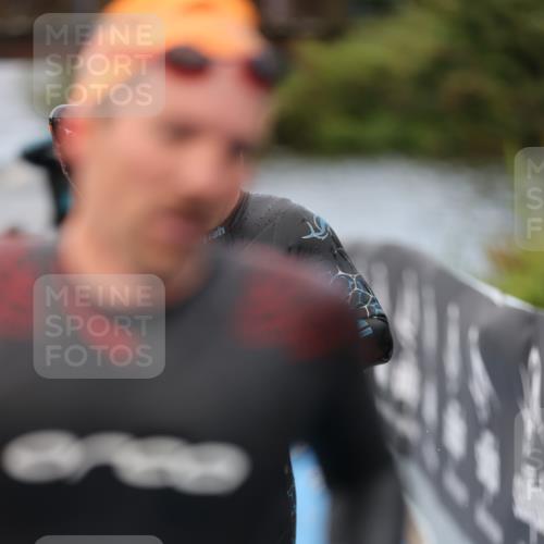 25.08.2024 - Elbe Triathlon Hamburg H.Heesch http://msf.ph/oto/6832767 25.08.2024 08:31:58 Schwimmen 34, 39, 40, 71, 75, 81, 89, 92, 100 meine-sportfotos.de