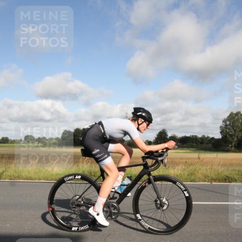 25.08.2024 - Elbe Triathlon Hamburg Fuchs,  Jonas http://msf.ph/oto/6832812 25.08.2024 09:45:51 Radfahren 483, 547, 214, 137, 514, 476, 418, 336 meine-sportfotos.de