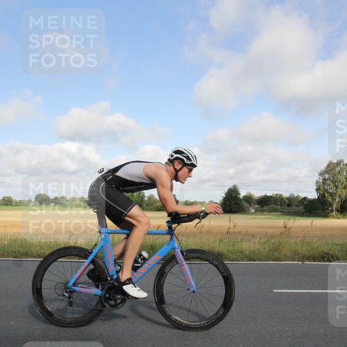 25.08.2024 - Elbe Triathlon Hamburg Fuchs,  Jonas http://msf.ph/oto/6832836 25.08.2024 09:45:58 Radfahren 137, 514, 476, 418, 336, 229, 221, 461 meine-sportfotos.de