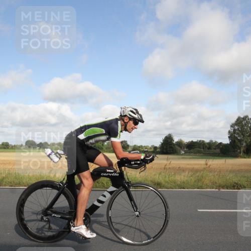 25.08.2024 - Elbe Triathlon Hamburg Fuchs,  Jonas http://msf.ph/oto/6832844 25.08.2024 09:46:00 Radfahren 476, 418, 336, 229, 221, 461, 114 meine-sportfotos.de