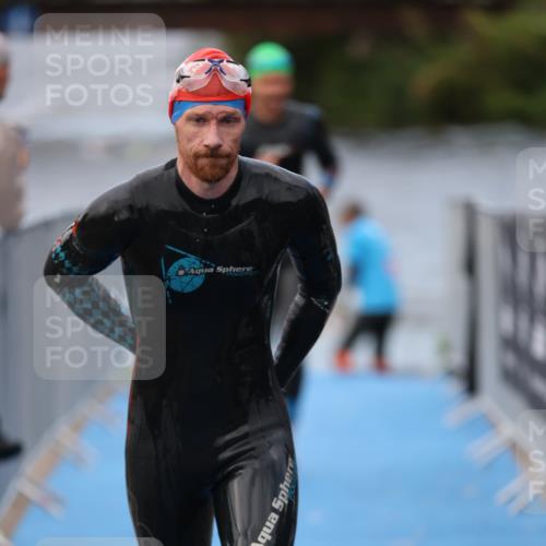 25.08.2024 - Elbe Triathlon Hamburg H.Heesch http://msf.ph/oto/6832859 25.08.2024 08:32:02 Schwimmen 34, 39, 56, 71, 75, 81, 89, 92, 100 meine-sportfotos.de