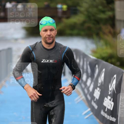 25.08.2024 - Elbe Triathlon Hamburg H.Heesch http://msf.ph/oto/6832937 25.08.2024 08:32:05 Schwimmen 34, 39, 56, 75, 81, 89, 92, 100 meine-sportfotos.de