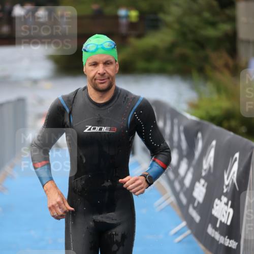 25.08.2024 - Elbe Triathlon Hamburg H.Heesch http://msf.ph/oto/6832943 25.08.2024 08:32:05 Schwimmen 34, 39, 56, 75, 81, 89, 92, 100 meine-sportfotos.de