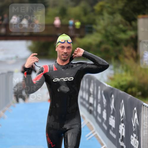 25.08.2024 - Elbe Triathlon Hamburg H.Heesch http://msf.ph/oto/6833041 25.08.2024 08:32:17 Schwimmen 34, 39, 42, 56, 75, 76, 77, 89 meine-sportfotos.de