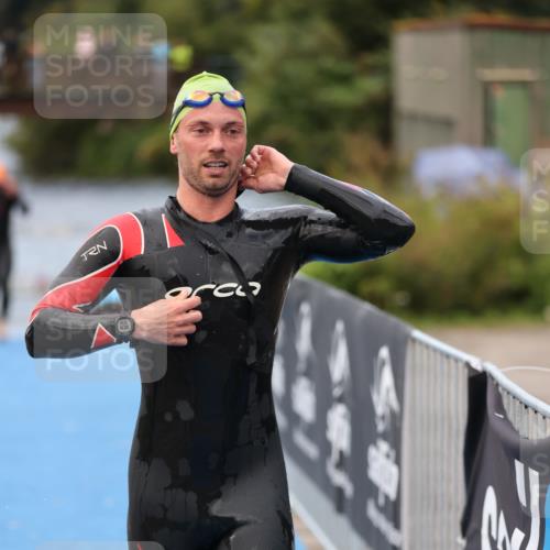 25.08.2024 - Elbe Triathlon Hamburg H.Heesch http://msf.ph/oto/6833058 25.08.2024 08:32:18 Schwimmen 39, 42, 56, 75, 76, 77, 89 meine-sportfotos.de