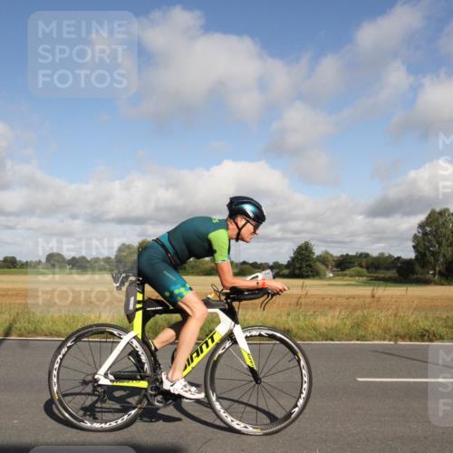 25.08.2024 - Elbe Triathlon Hamburg Fuchs,  Jonas http://msf.ph/oto/6833070 25.08.2024 09:48:39 Radfahren 352, 472, 127, 478, 311, 147 meine-sportfotos.de