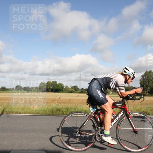 25.08.2024 - Elbe Triathlon Hamburg Fuchs,  Jonas http://msf.ph/oto/6833084 25.08.2024 09:48:41 Radfahren 472, 127, 478, 311, 147 meine-sportfotos.de