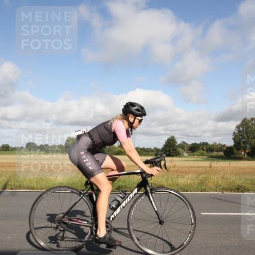 25.08.2024 - Elbe Triathlon Hamburg Fuchs,  Jonas http://msf.ph/oto/6833103 25.08.2024 09:48:53 Radfahren 118, 353, 326, 228, 145, 219 meine-sportfotos.de