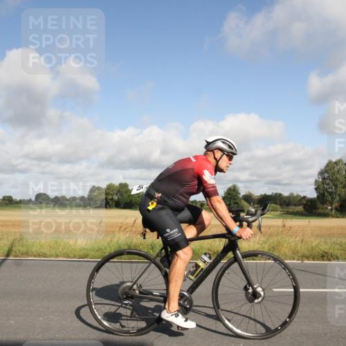 25.08.2024 - Elbe Triathlon Hamburg Fuchs,  Jonas http://msf.ph/oto/6833144 25.08.2024 09:49:41 Radfahren 538, 445, 275, 509, 241, 263 meine-sportfotos.de