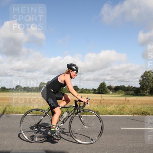25.08.2024 - Elbe Triathlon Hamburg Fuchs,  Jonas http://msf.ph/oto/6833151 25.08.2024 09:49:43 Radfahren 445, 275, 509, 241, 263 meine-sportfotos.de