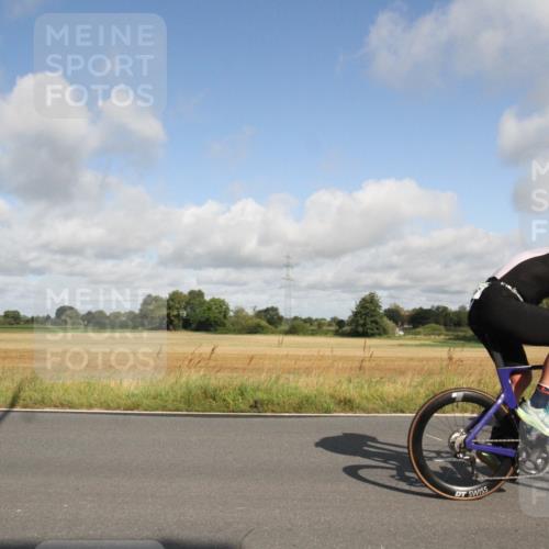 25.08.2024 - Elbe Triathlon Hamburg Fuchs,  Jonas http://msf.ph/oto/6833160 25.08.2024 09:49:44 Radfahren 445, 275, 509, 241, 263, 144 meine-sportfotos.de