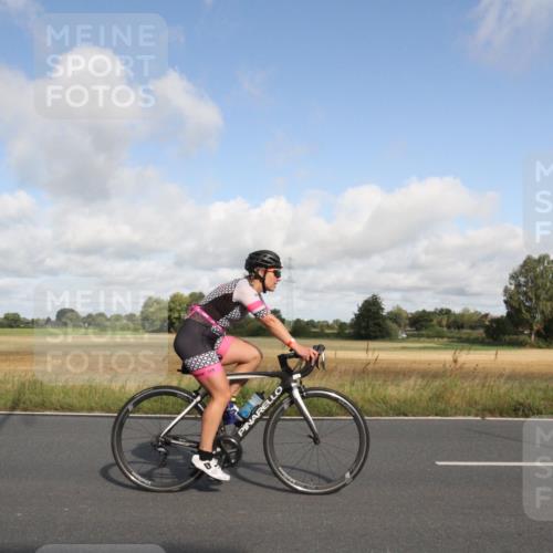 25.08.2024 - Elbe Triathlon Hamburg Fuchs,  Jonas http://msf.ph/oto/6833191 25.08.2024 09:50:03 Radfahren 337, 524, 108, 146, 294 meine-sportfotos.de