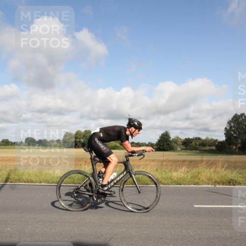 25.08.2024 - Elbe Triathlon Hamburg Fuchs,  Jonas http://msf.ph/oto/6833197 25.08.2024 09:50:09 Radfahren 524, 108, 146, 294, 124 meine-sportfotos.de