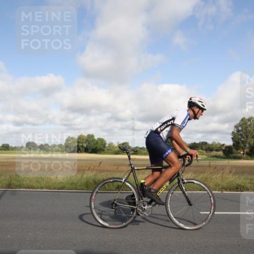 25.08.2024 - Elbe Triathlon Hamburg Fuchs,  Jonas http://msf.ph/oto/6833255 25.08.2024 09:51:11 Radfahren 268, 308, 541 meine-sportfotos.de