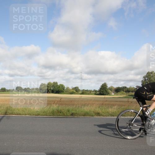 25.08.2024 - Elbe Triathlon Hamburg Fuchs,  Jonas http://msf.ph/oto/6833262 25.08.2024 09:51:14 Radfahren 268, 308, 541 meine-sportfotos.de
