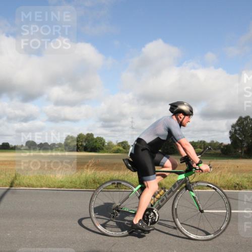 25.08.2024 - Elbe Triathlon Hamburg Fuchs,  Jonas http://msf.ph/oto/6833328 25.08.2024 09:52:53 Radfahren 246, 427 meine-sportfotos.de