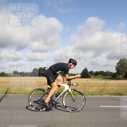 25.08.2024 - Elbe Triathlon Hamburg Fuchs,  Jonas http://msf.ph/oto/6833355 25.08.2024 09:53:10 Radfahren 403, 342, 404, 465, 123, 479 meine-sportfotos.de