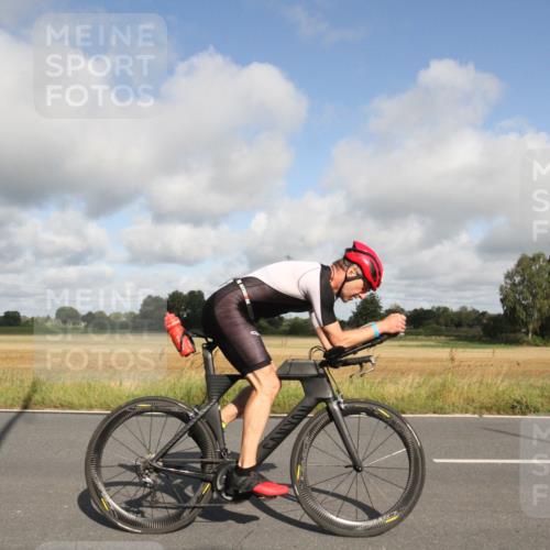 25.08.2024 - Elbe Triathlon Hamburg Fuchs,  Jonas http://msf.ph/oto/6833374 25.08.2024 09:53:20 Radfahren 479, 553, 419, 226, 365, 451 meine-sportfotos.de