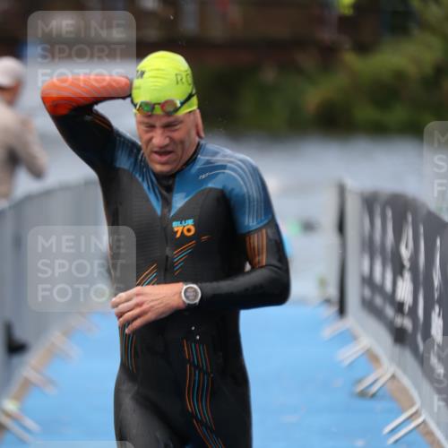 25.08.2024 - Elbe Triathlon Hamburg H.Heesch http://msf.ph/oto/6833481 25.08.2024 08:32:57 Schwimmen 50, 91, 99, 105 meine-sportfotos.de