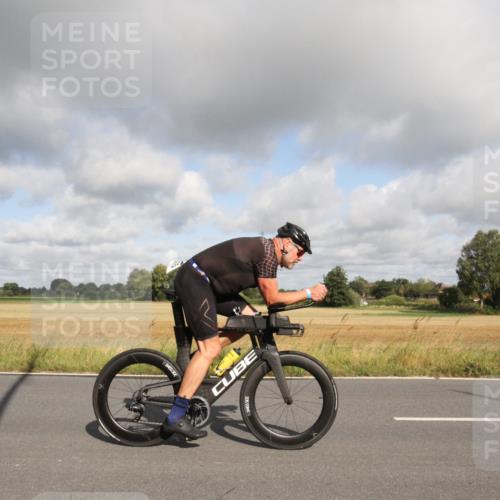 25.08.2024 - Elbe Triathlon Hamburg Fuchs,  Jonas http://msf.ph/oto/6833485 25.08.2024 09:55:14 Radfahren 373, 415 meine-sportfotos.de