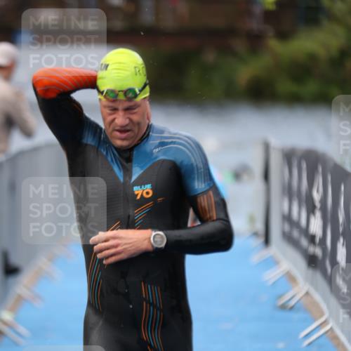 25.08.2024 - Elbe Triathlon Hamburg H.Heesch http://msf.ph/oto/6833488 25.08.2024 08:32:57 Schwimmen 50, 91, 99, 105 meine-sportfotos.de