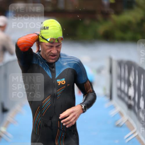 25.08.2024 - Elbe Triathlon Hamburg H.Heesch http://msf.ph/oto/6833500 25.08.2024 08:32:57 Schwimmen 50, 91, 99, 105 meine-sportfotos.de