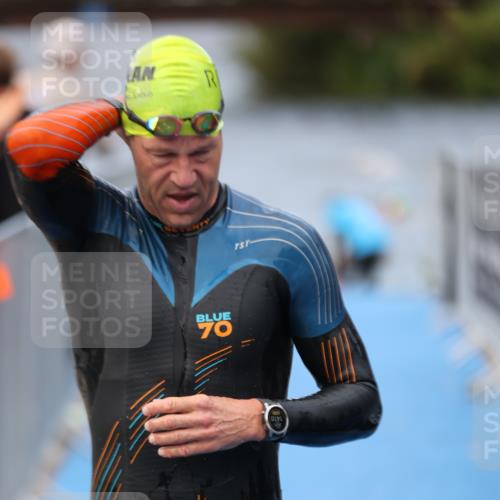 25.08.2024 - Elbe Triathlon Hamburg H.Heesch http://msf.ph/oto/6833516 25.08.2024 08:32:57 Schwimmen 50, 91, 99, 105 meine-sportfotos.de