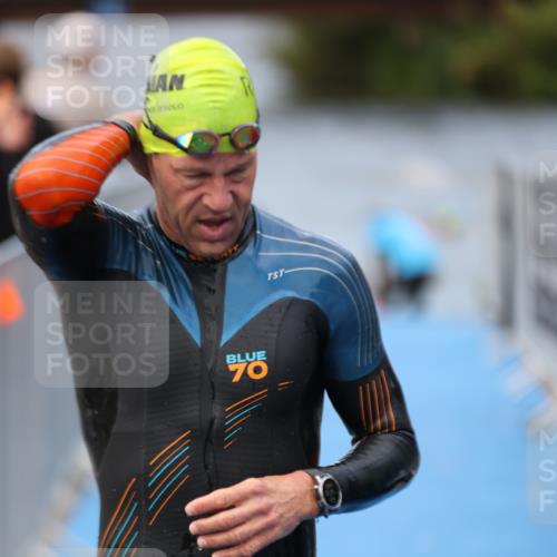 25.08.2024 - Elbe Triathlon Hamburg H.Heesch http://msf.ph/oto/6833520 25.08.2024 08:32:57 Schwimmen 50, 91, 99, 105 meine-sportfotos.de