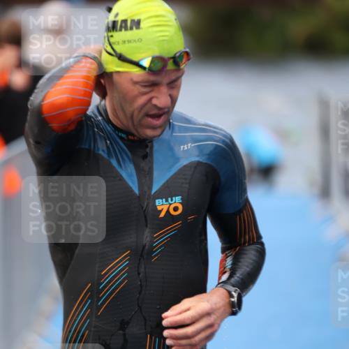 25.08.2024 - Elbe Triathlon Hamburg H.Heesch http://msf.ph/oto/6833528 25.08.2024 08:32:58 Schwimmen 50, 91, 99, 105 meine-sportfotos.de