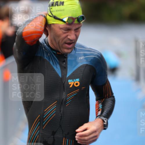 25.08.2024 - Elbe Triathlon Hamburg H.Heesch http://msf.ph/oto/6833530 25.08.2024 08:32:58 Schwimmen 50, 91, 99, 105 meine-sportfotos.de