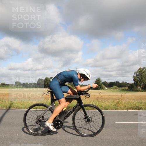 25.08.2024 - Elbe Triathlon Hamburg Fuchs,  Jonas http://msf.ph/oto/6833545 25.08.2024 09:56:01 Radfahren 359, 358, 354 meine-sportfotos.de