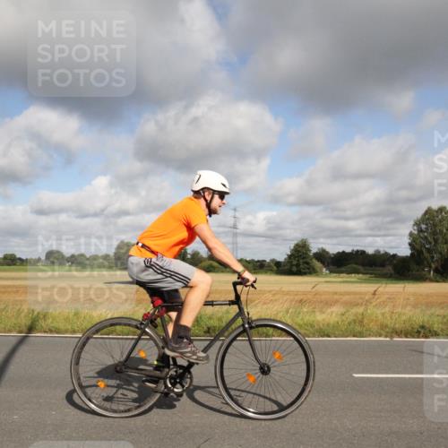 25.08.2024 - Elbe Triathlon Hamburg Fuchs,  Jonas http://msf.ph/oto/6833556 25.08.2024 09:56:12 Radfahren 420, 280, 442 meine-sportfotos.de