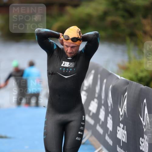 25.08.2024 - Elbe Triathlon Hamburg H.Heesch http://msf.ph/oto/6833561 25.08.2024 08:33:10 Schwimmen 50, 99, 105 meine-sportfotos.de