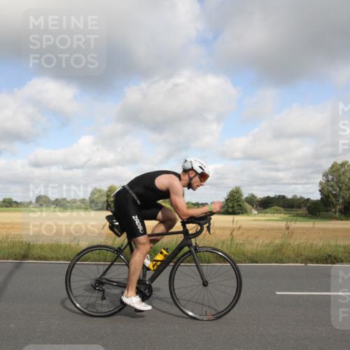 25.08.2024 - Elbe Triathlon Hamburg Fuchs,  Jonas http://msf.ph/oto/6833568 25.08.2024 09:56:22 Radfahren 442, 452, 293, 261, 202, 370, 398 meine-sportfotos.de