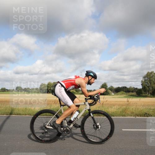 25.08.2024 - Elbe Triathlon Hamburg Fuchs,  Jonas http://msf.ph/oto/6833571 25.08.2024 09:56:26 Radfahren 293, 261, 202, 370, 398 meine-sportfotos.de