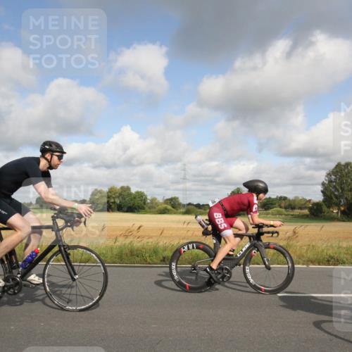 25.08.2024 - Elbe Triathlon Hamburg Fuchs,  Jonas http://msf.ph/oto/6833628 25.08.2024 09:57:19 Radfahren 303, 545, 530, 215, 382, 378, 333 meine-sportfotos.de