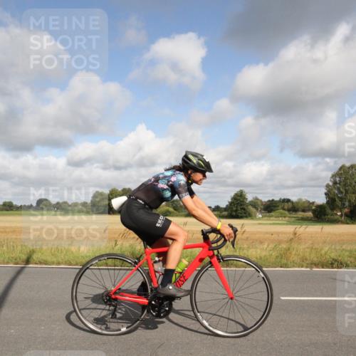 25.08.2024 - Elbe Triathlon Hamburg Fuchs,  Jonas http://msf.ph/oto/6833647 25.08.2024 09:57:36 Radfahren 372, 485, 435, 236, 235 meine-sportfotos.de