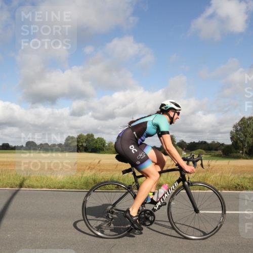 25.08.2024 - Elbe Triathlon Hamburg Fuchs,  Jonas http://msf.ph/oto/6833689 25.08.2024 09:58:28 Radfahren 525 meine-sportfotos.de
