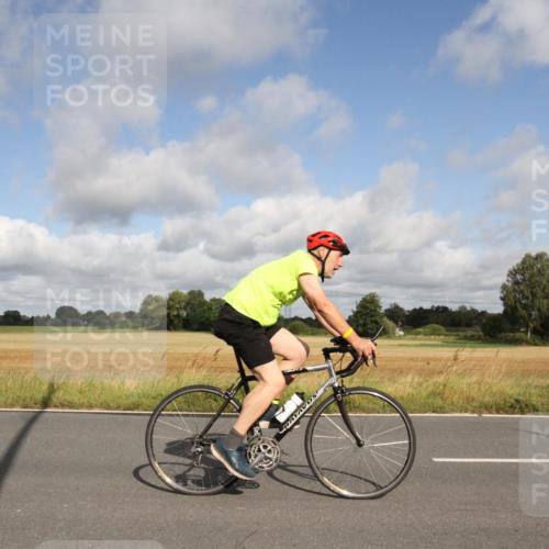 25.08.2024 - Elbe Triathlon Hamburg Fuchs,  Jonas http://msf.ph/oto/6833694 25.08.2024 09:58:34 Radfahren 525, 455, 285, 388, 345 meine-sportfotos.de