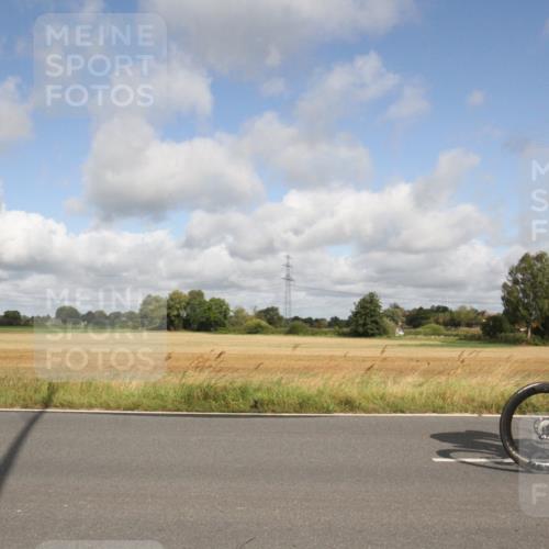 25.08.2024 - Elbe Triathlon Hamburg Fuchs,  Jonas http://msf.ph/oto/6833718 25.08.2024 09:58:55 Radfahren 469, 233, 446, 528, 220 meine-sportfotos.de